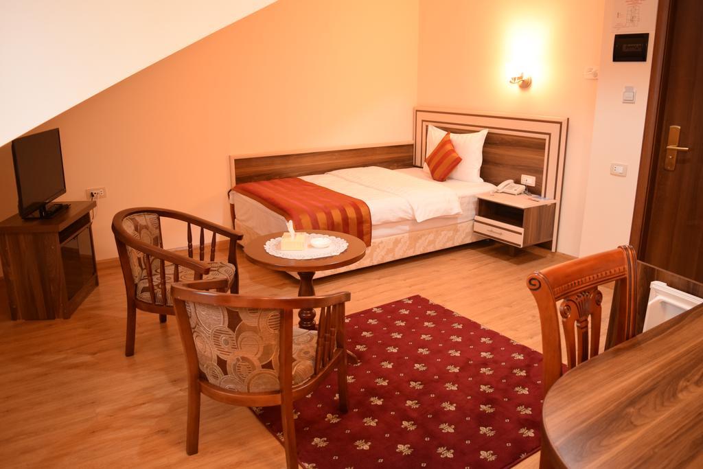 Artsakh Hotel Jerevan Eksteriør billede